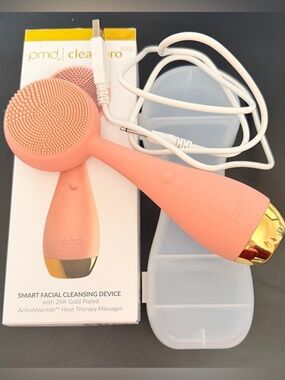 PMD Clean Pro Gold Smart Facial Cleansing Device